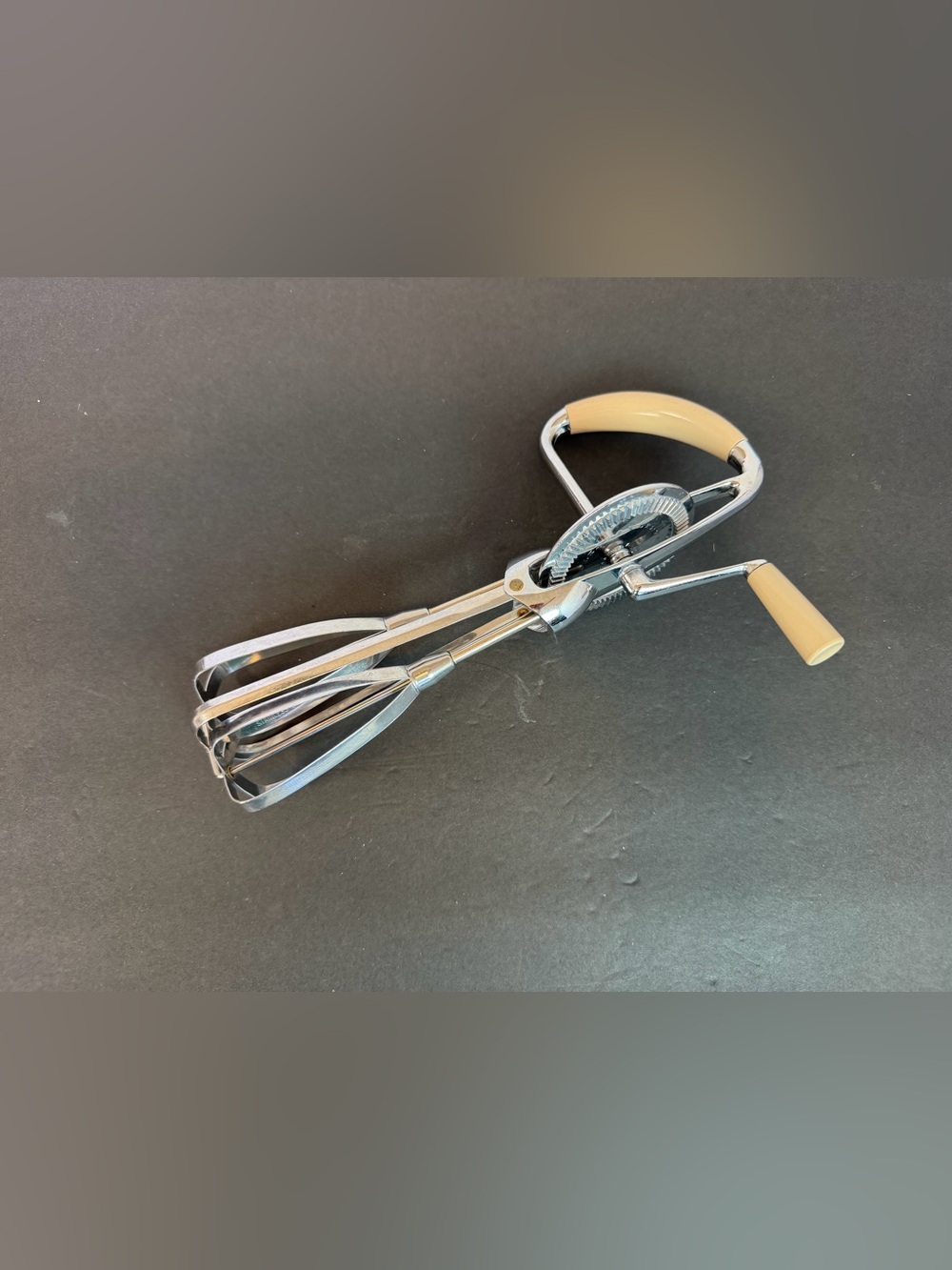 Vintage EKCO Flint Egg Beater Hand Held Crank Mixer Stainless Cream Handle Works